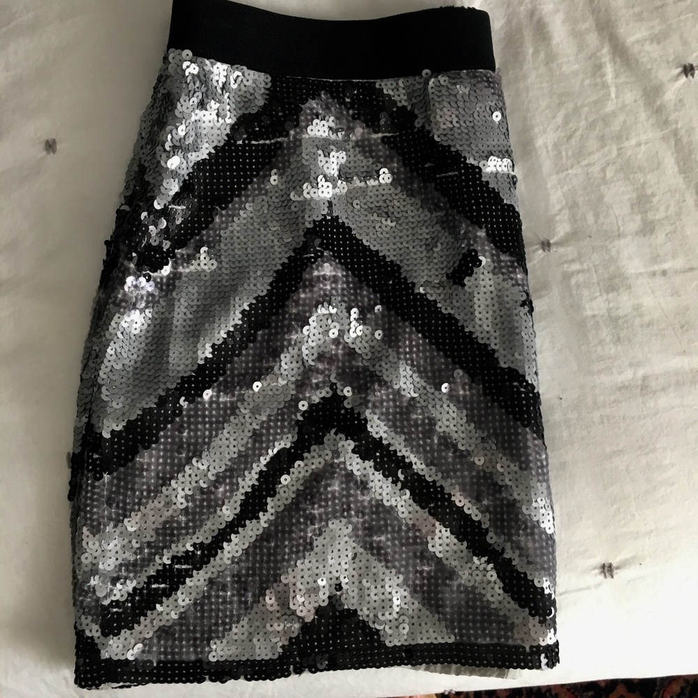 BCBG Back/Silver Beaded Miniskirt - HOLIDAY SALE